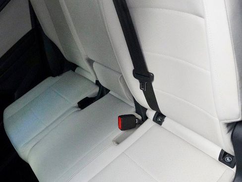 Used 2018 Volkswagen Tiguan SEL image 5