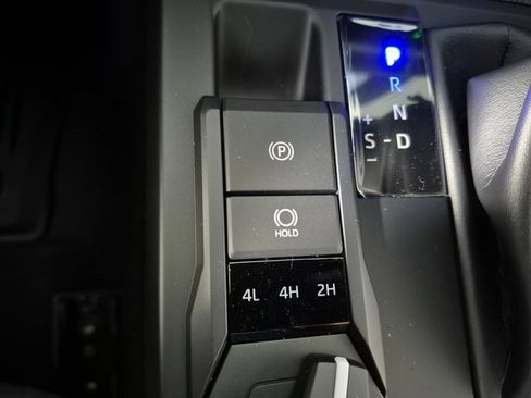 New 2025 Toyota Tacoma SR5 image 23