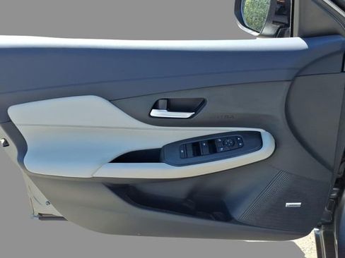New 2026 Nissan Sentra SL w/ Floor Mat Package FWD image 16