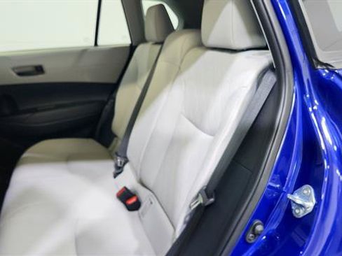 Used 2025 Toyota Corolla Cross LE FWD image 20