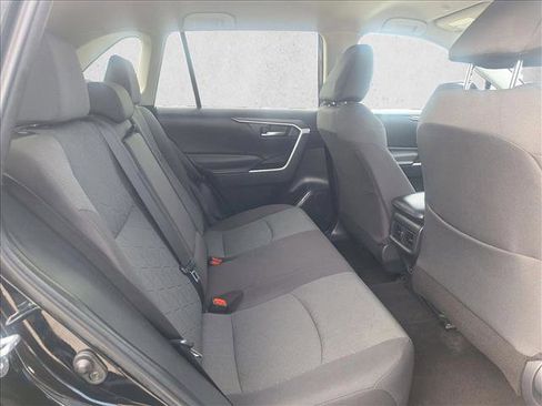 Used 2023 Toyota RAV4 XLE FWD image 18