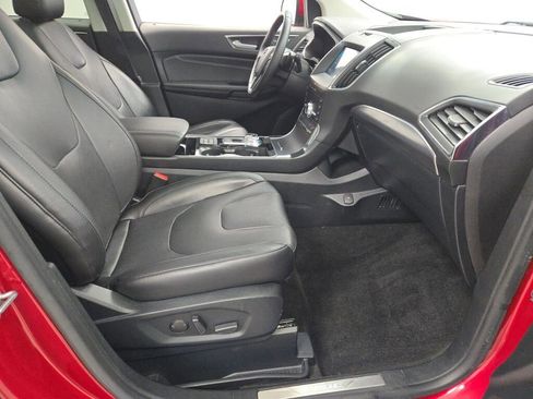 Used 2020 Ford Edge Titanium w/ Equipment Group 301A image 7