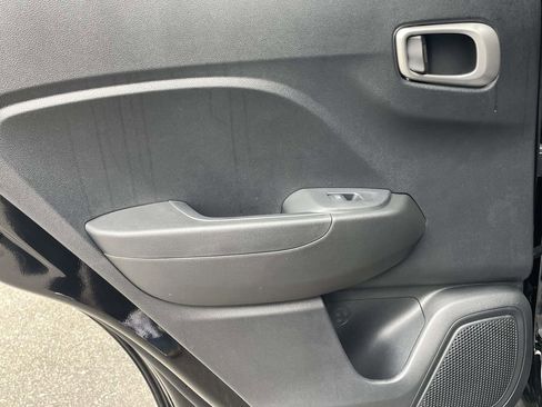 New 2026 Hyundai Venue SEL image 9