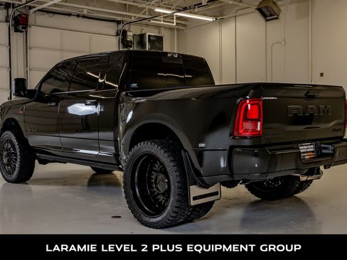 Used 2025 RAM 3500 Laramie AWD/4WD image 7