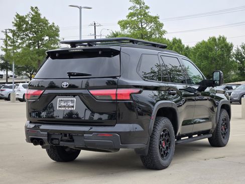 Used 2023 Toyota Sequoia TRD Pro AWD/4WD image 5