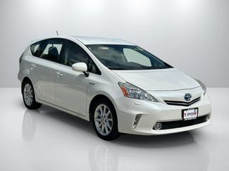 Used 2013 Toyota Prius V Five FWD video 3