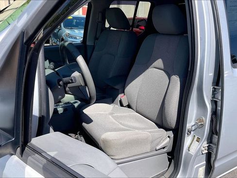 Used 2019 Nissan Frontier SV AWD/4WD image 24