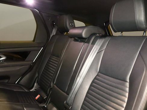 Used 2021 Land Rover Discovery Sport S image 16