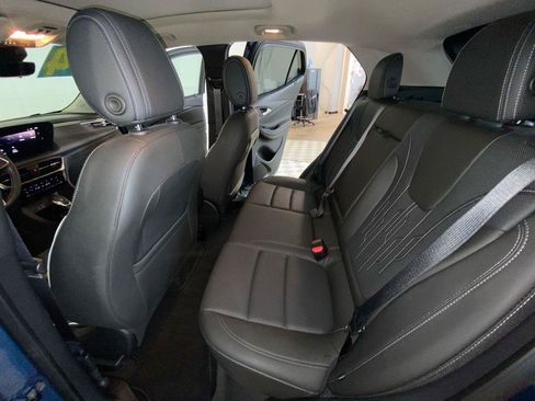 Used 2024 Buick Encore GX Avenir w/ Avenir Technology Package FWD image 14