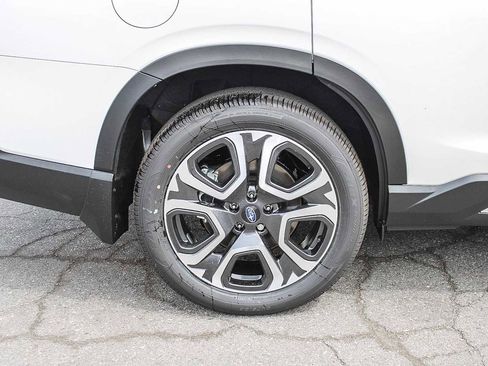 New 2025 Subaru Ascent Limited w/ Popular Package #2 image 10