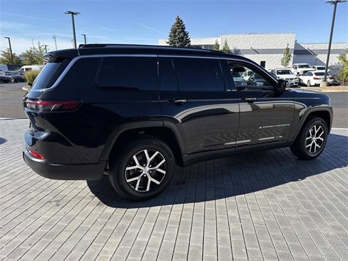 Used 2023 Jeep Grand Cherokee L Limited w/ Trailer Tow Group (B) image 6