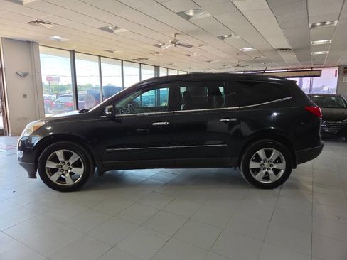 Used 2010 Chevrolet Traverse LTZ AWD/4WD image 4
