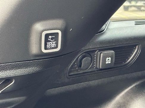 Certified 2023 Jeep Grand Cherokee Limited image 12