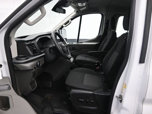 Used 2023 Ford Transit 350 XLT image 21
