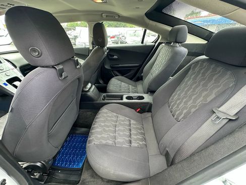 Used 2012 Chevrolet Volt image 17