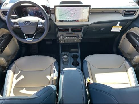 New 2026 Ford Maverick Lariat image 7