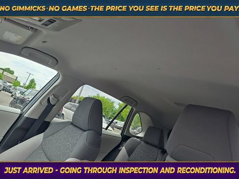 Used 2025 Toyota RAV4 XLE FWD image 16