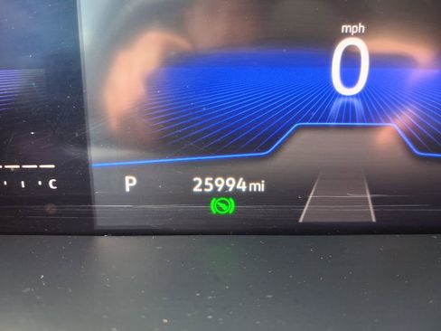 Used 2023 Volkswagen Tiguan SE w/ Panoramic Sunroof Package FWD image 23