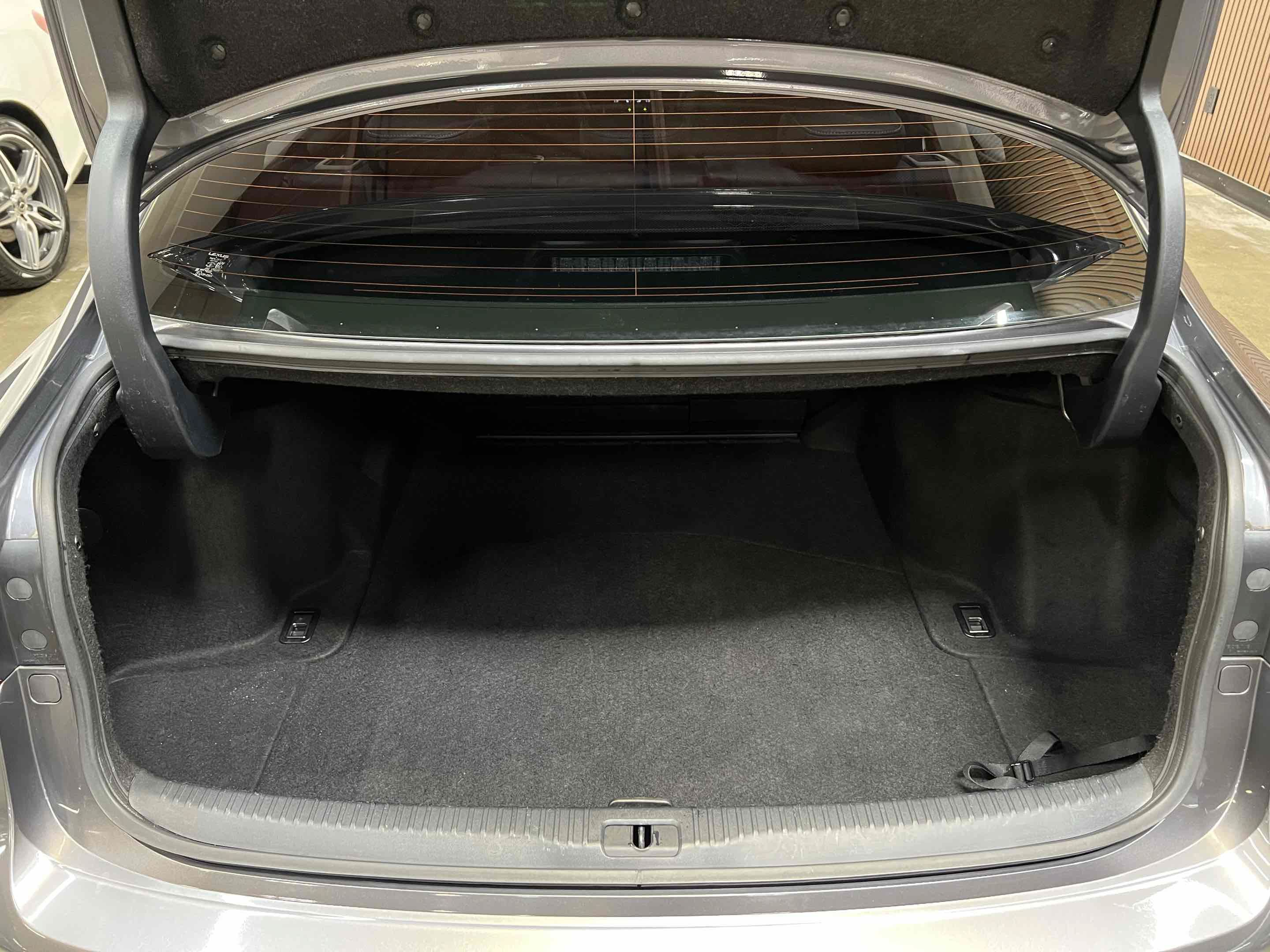 Used 2014 Lexus IS 250 w/ F-Sport Package RWD image 28