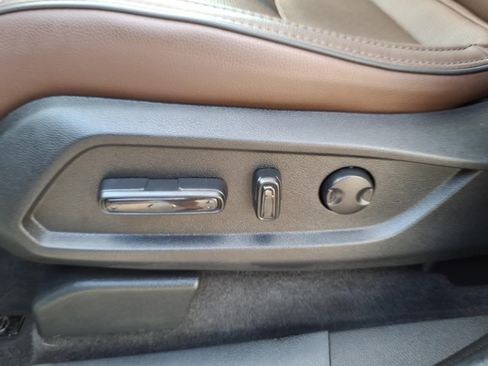 Used 2025 Honda Pilot Elite image 25