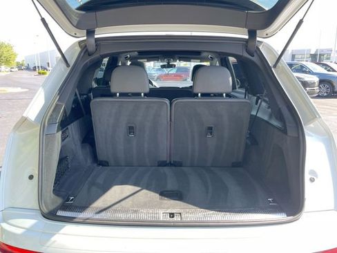 Used 2017 Audi Q7 3.0T Premium Plus w/ Premium Plus Package AWD/4WD image 18