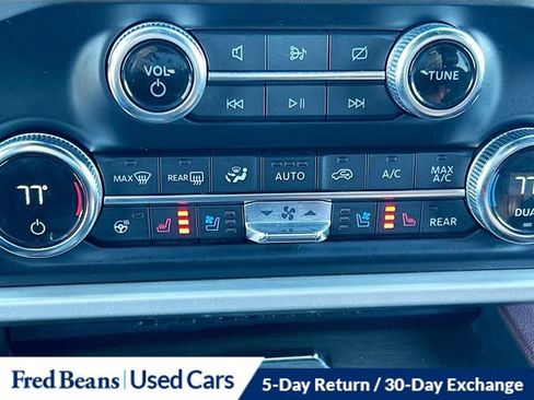 Used 2022 Ford Expedition Limited image 23