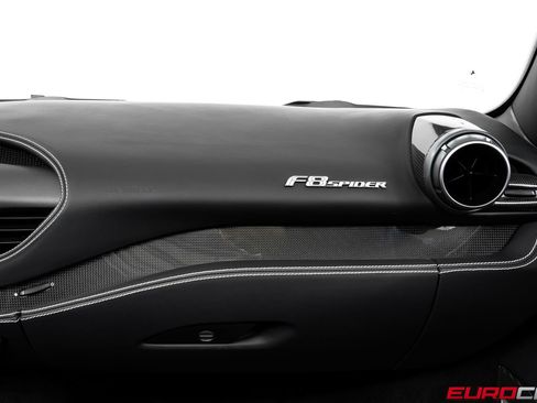 Used 2022 Ferrari F8 Tributo RWD image 36