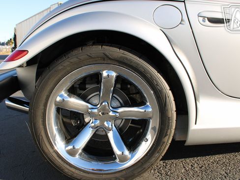 Used 2001 Plymouth Prowler RWD image 34