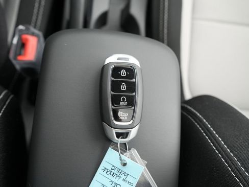 New 2026 Hyundai Venue SEL FWD image 37
