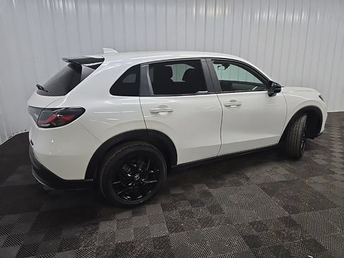 Used 2024 Honda HR-V Sport image 3
