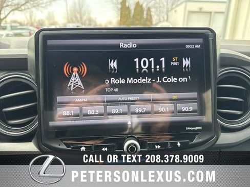 Used 2017 Toyota Tacoma TRD Pro AWD/4WD image 15
