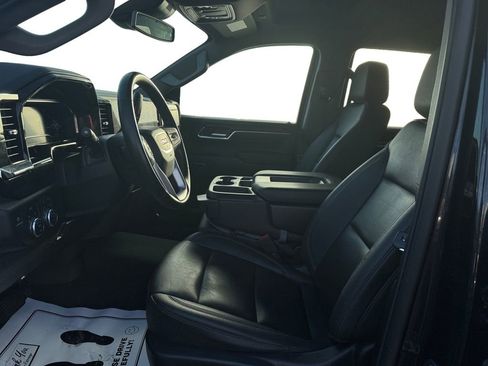 Used 2024 GMC Sierra 1500 SLT image 11