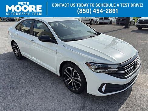 Used 2023 Volkswagen Jetta Sport FWD image 1
