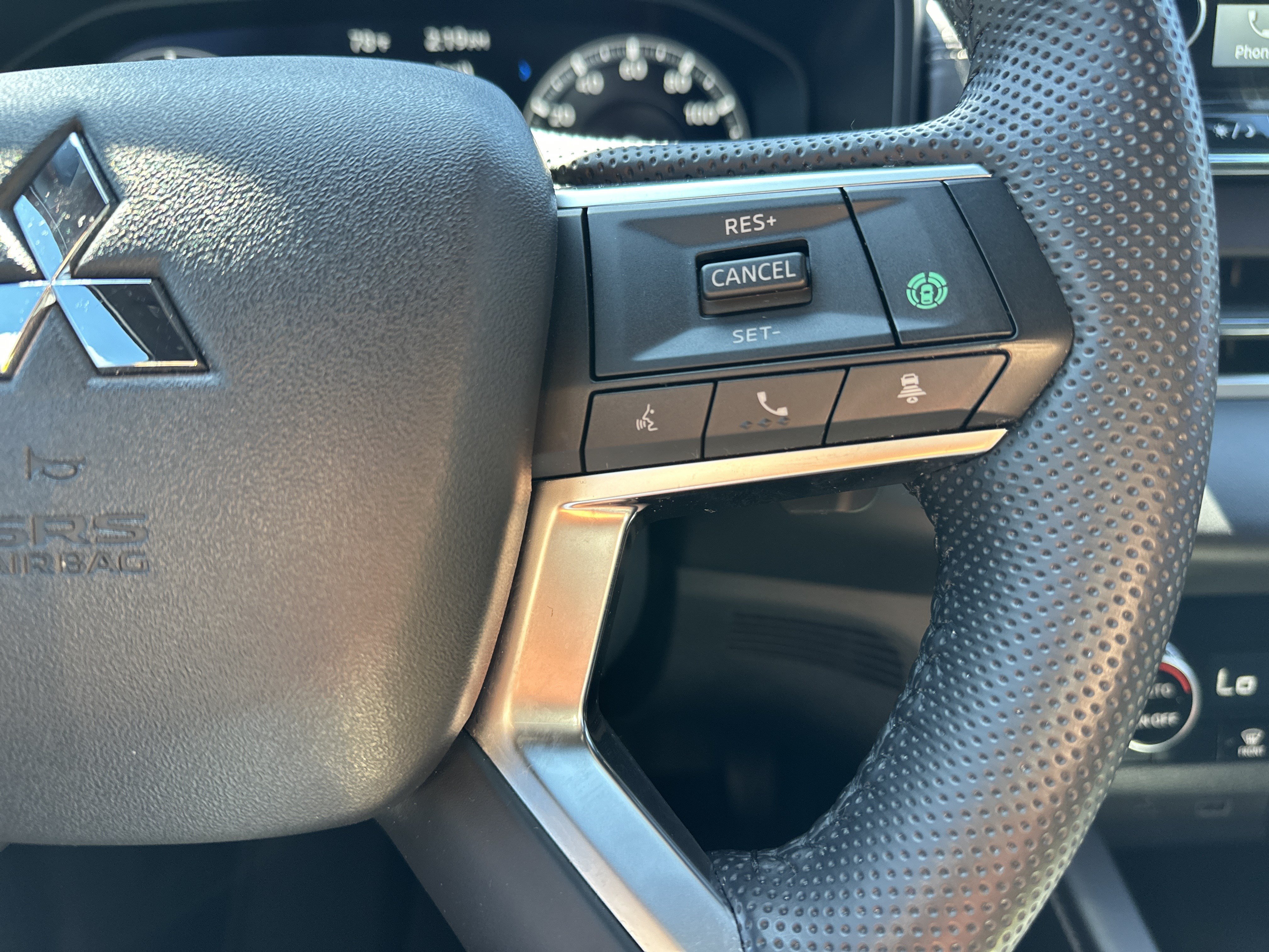 Used 2023 Mitsubishi Outlander SE FWD image 20