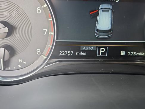 Used 2024 INFINITI QX80 Sensory AWD/4WD image 28