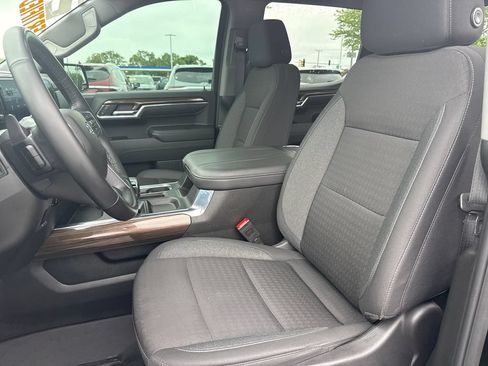 Certified 2024 Chevrolet Silverado 1500 RST AWD/4WD image 17