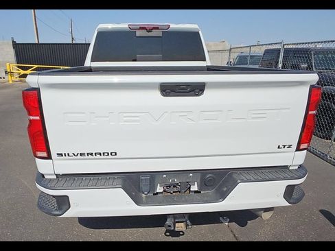 Used 2024 Chevrolet Silverado 2500 LTZ w/ LTZ Plus Package AWD/4WD image 8