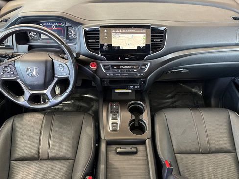 Used 2023 Honda Passport TrailSport image 14