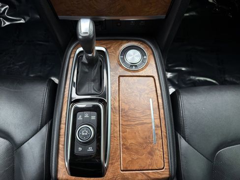 Used 2022 Nissan Armada SL RWD image 17