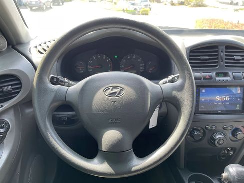 Used 2004 Hyundai Santa Fe 2WD image 23