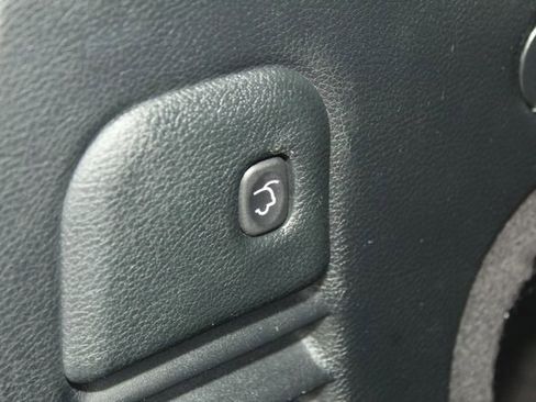 Used 2018 Jeep Grand Cherokee Limited image 13