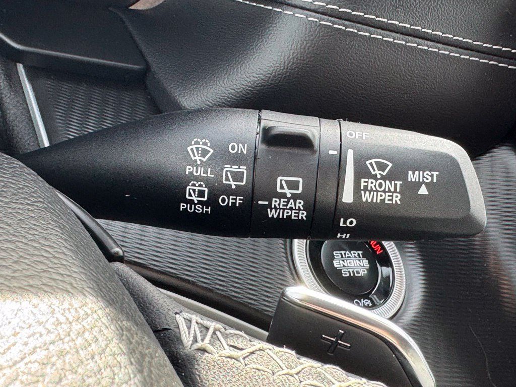 Used 2024 Jeep Grand Cherokee Altitude AWD/4WD image 24