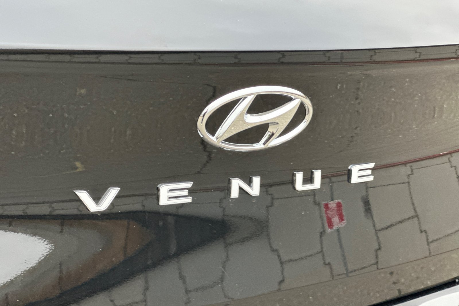 Certified 2026 Hyundai Venue SEL FWD image 29