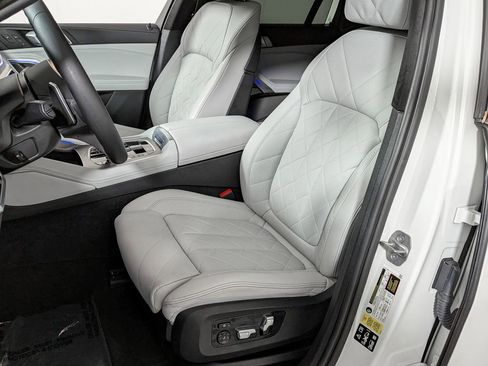 Certified 2023 BMW X6 M50i w/ Executive Package image 19