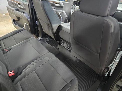 Used 2024 Chevrolet Silverado 1500 LT AWD/4WD image 12