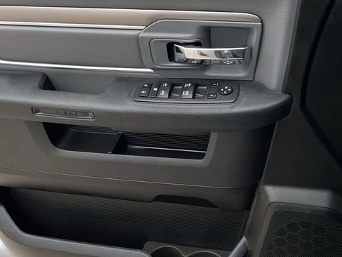 Used 2024 RAM 1500 Classic SLT image 18