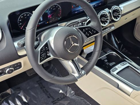 Certified 2026 Mercedes-Benz GLB 250 4MATIC image 12