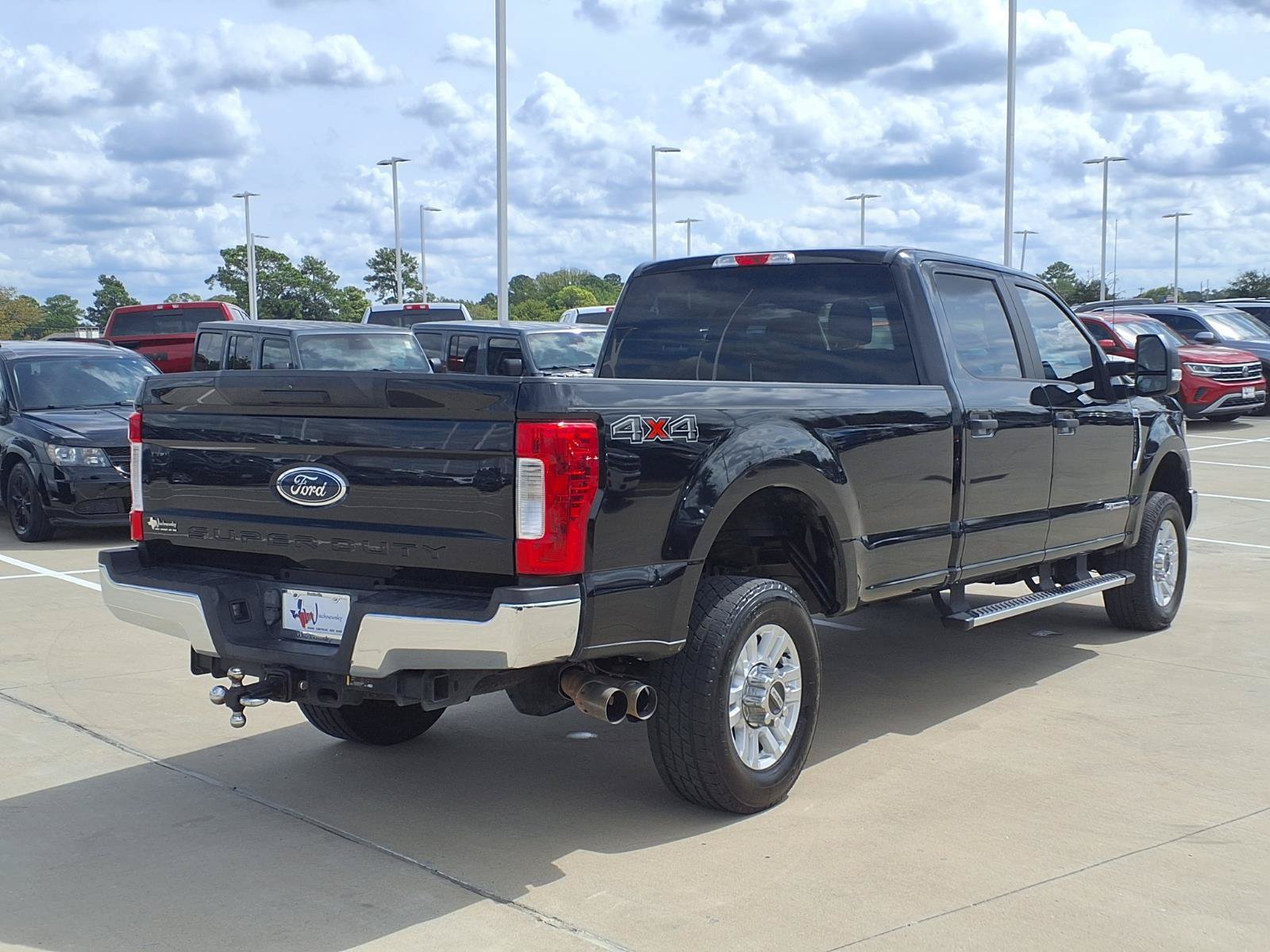 Used 2017 Ford F350 XL w/ STX Appearance Package AWD/4WD image 6