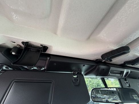 Used 2026 Jeep Wrangler Sport AWD/4WD image 21