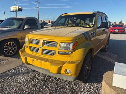 Used 2011 Dodge Nitro Detonator image 3